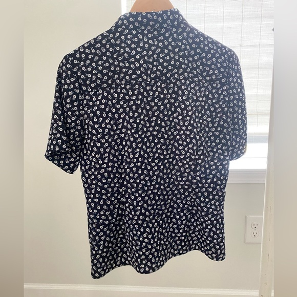 Floral button down shirt - Picture 4 of 4
